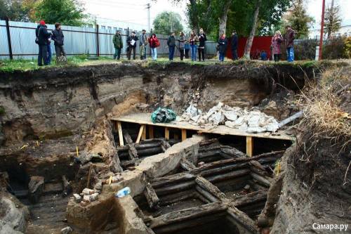 Какие древние памятники есть в нашем городе поселке составьте о них текст город самара