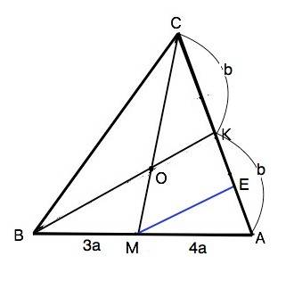 На сторонеab треугольника abc указана точка m так что am: mb=4: 3. в каком отношении медиана bk дели