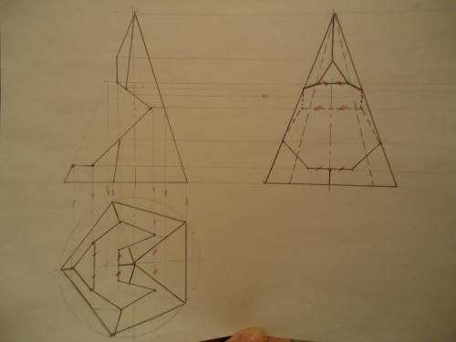 Инженерная графика. Начертательная геометрия. Начертить 3 вида.Пирамида
