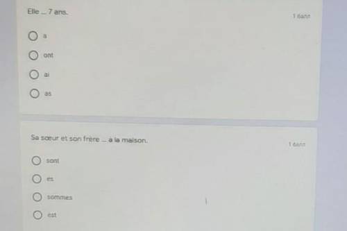 Elle 7 ans. . aontaiasSa soeur et son frère... à la maison.sontesOsommesest