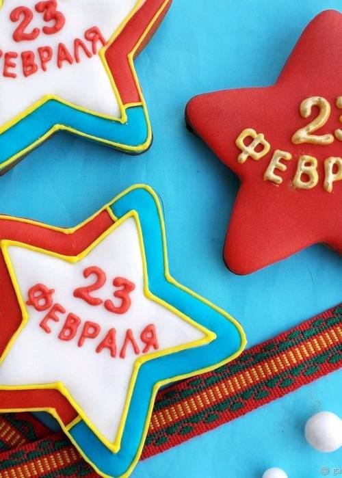 Что можно подарить одноклассникам на 23 февраля