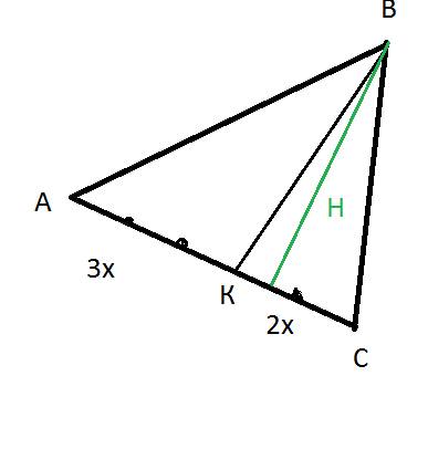 Сторона треугольника разделена в отношении 2: 3 и точки деления соединены с противолежащей вершиной