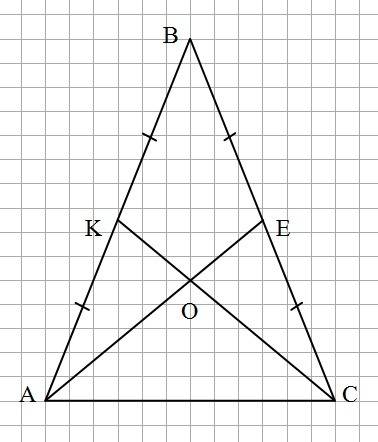 Вравнобедренном треуг. абс с основание ас проведены две медианы ск и ае. докажите что треуг. аок=тре