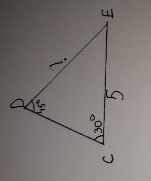 Втреугольнике сde  c  = 30°,d  = 45°, сe  = 5. найдите  de.​