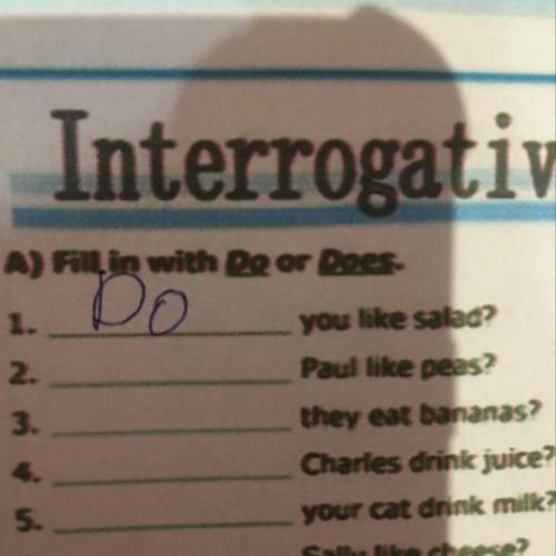 Alive A) R in with Door Does you like salade 2. Paul le peas? 3. they eat bananas? Charles drink jui