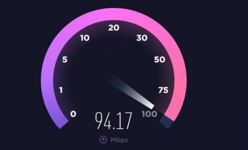 Столкнулся с такой проблемой, у меня интернет 100 мегабайт в секунду но при подключении к пк (через