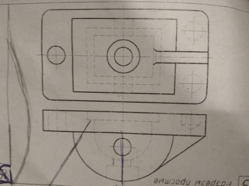 В задании представлены два изображения детали: главный вид и вид сверху. Следует построить вид слева