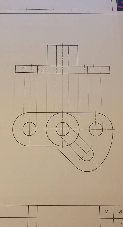Инженерная графика сильно,выполнить ломанный разрез​