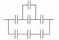 Определите общую емкость батареи конденсаторов, емкость у всех конденсаторов одинаковая и равна С =