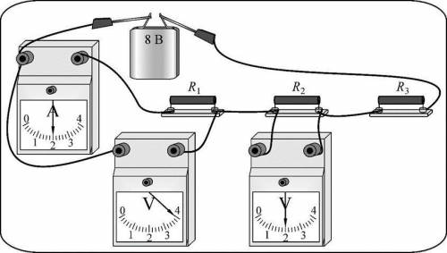 Электрическая цепь состоит из трёх резисторов, источника постоянного тока, двух идеальных вольтметро